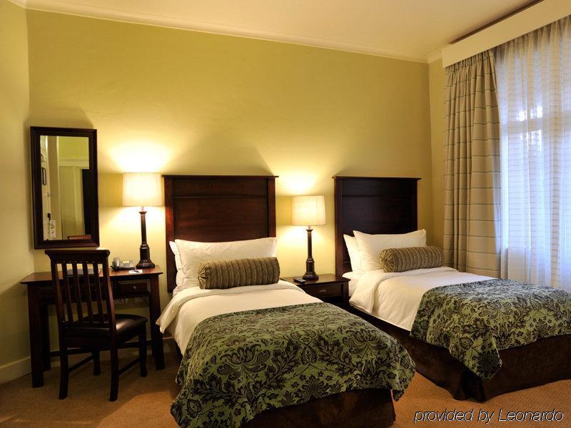 Imperial Hotel By Misty Blue Hotels Pietermaritzburg Dış mekan fotoğraf