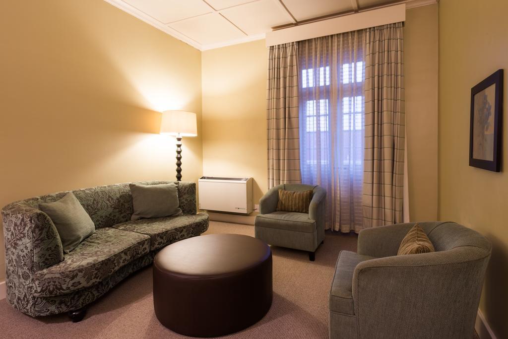 Imperial Hotel By Misty Blue Hotels Pietermaritzburg Dış mekan fotoğraf