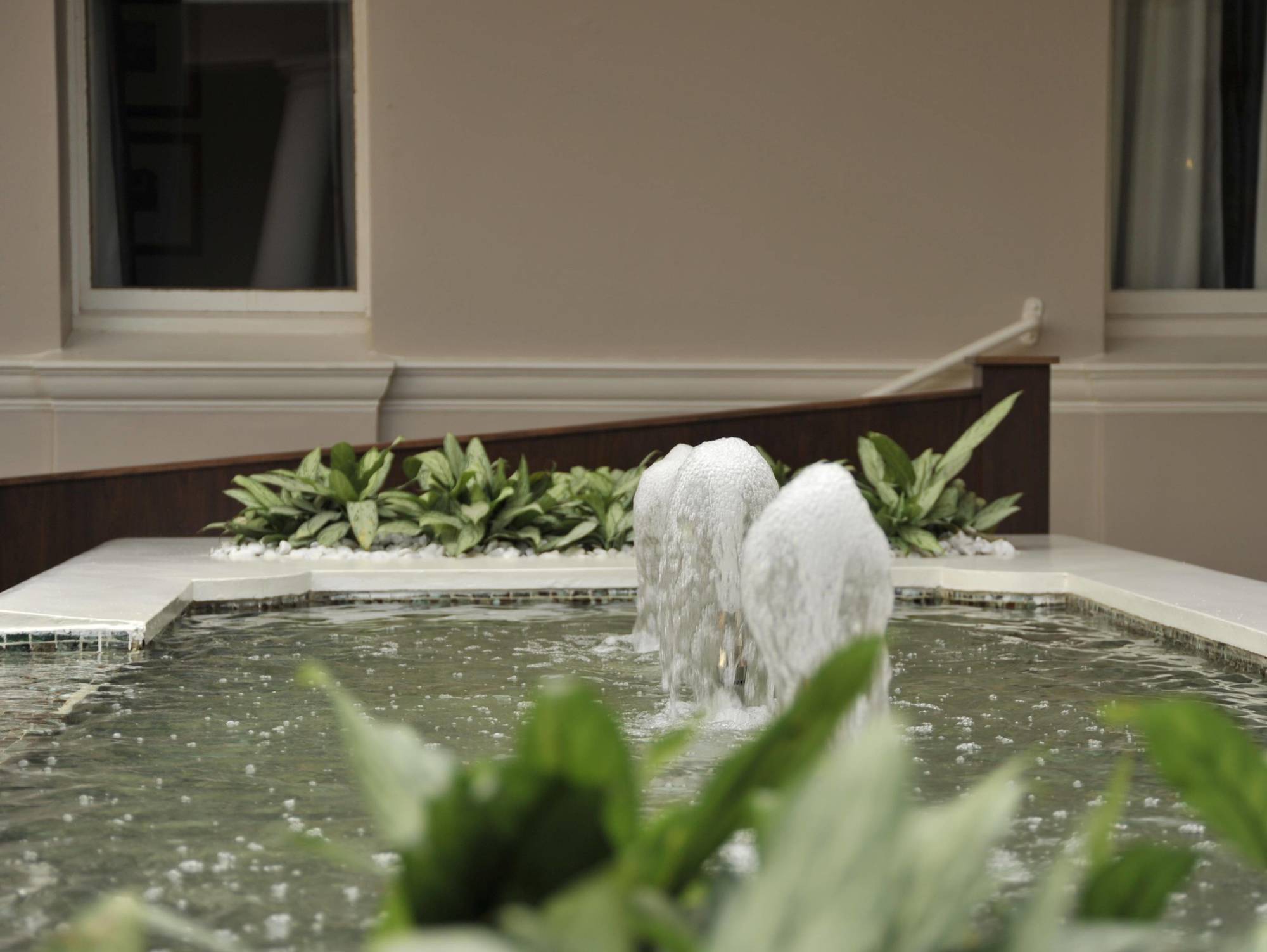 Imperial Hotel By Misty Blue Hotels Pietermaritzburg Dış mekan fotoğraf