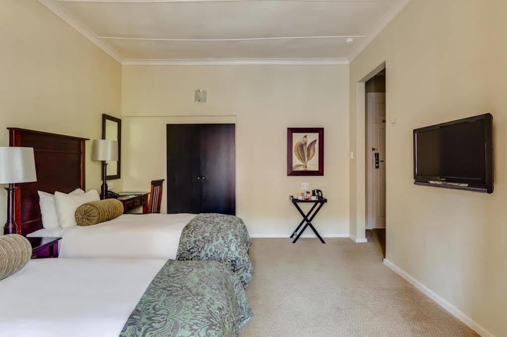 Imperial Hotel By Misty Blue Hotels Pietermaritzburg Dış mekan fotoğraf